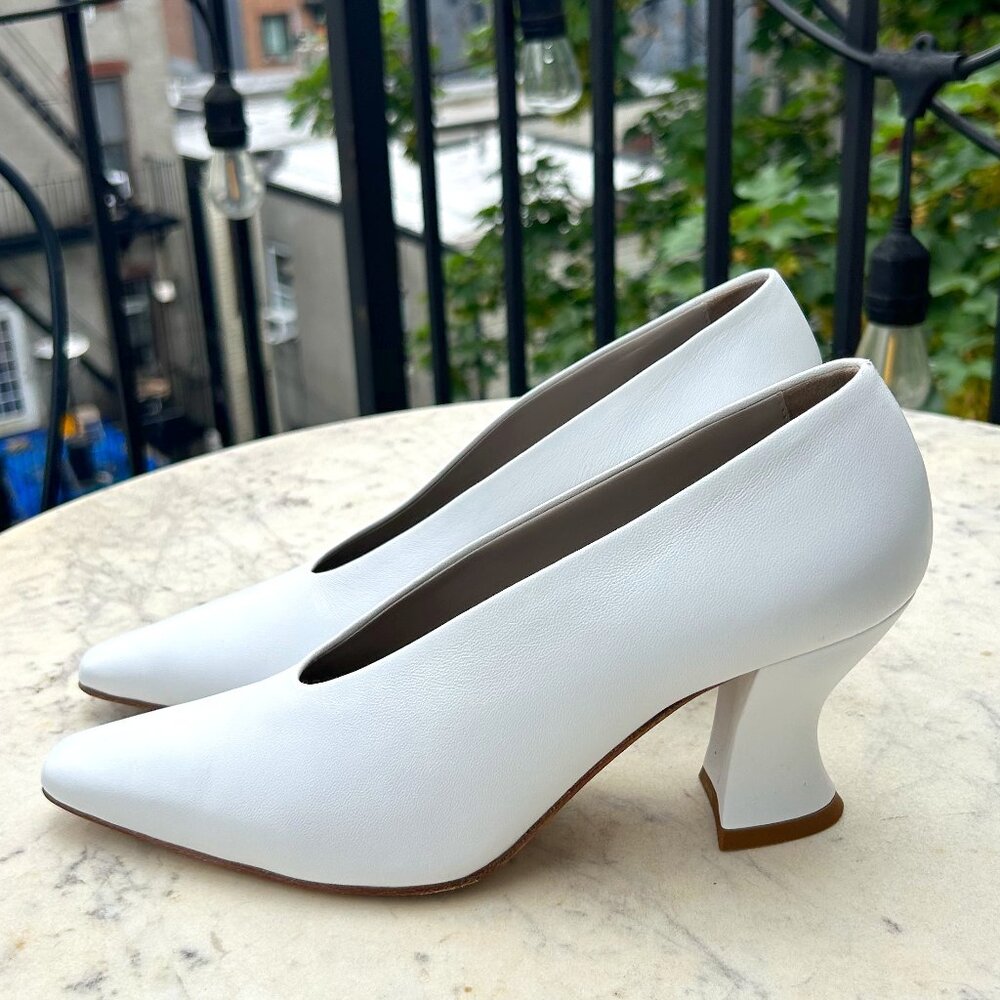 Bottega Veneta Almond Heels in White